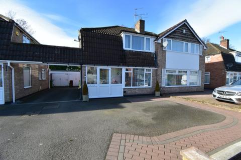30 Bronte Farm Road, Shirley, Solihull, B90 3DE