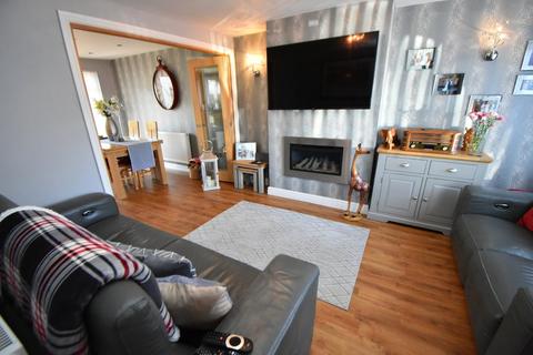 30 Bronte Farm Road, Shirley, Solihull, B90 3DE