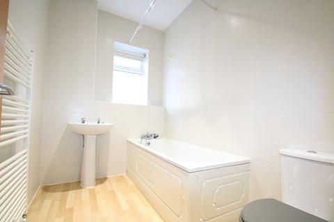 1 bedroom flat to rent, Birdhurst Rise, South Croydon