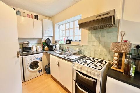 1 bedroom apartment to rent, Brighton Road, South Croydon