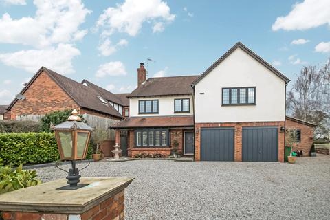 31 The Coppice, Atherstone, CV9 1RT