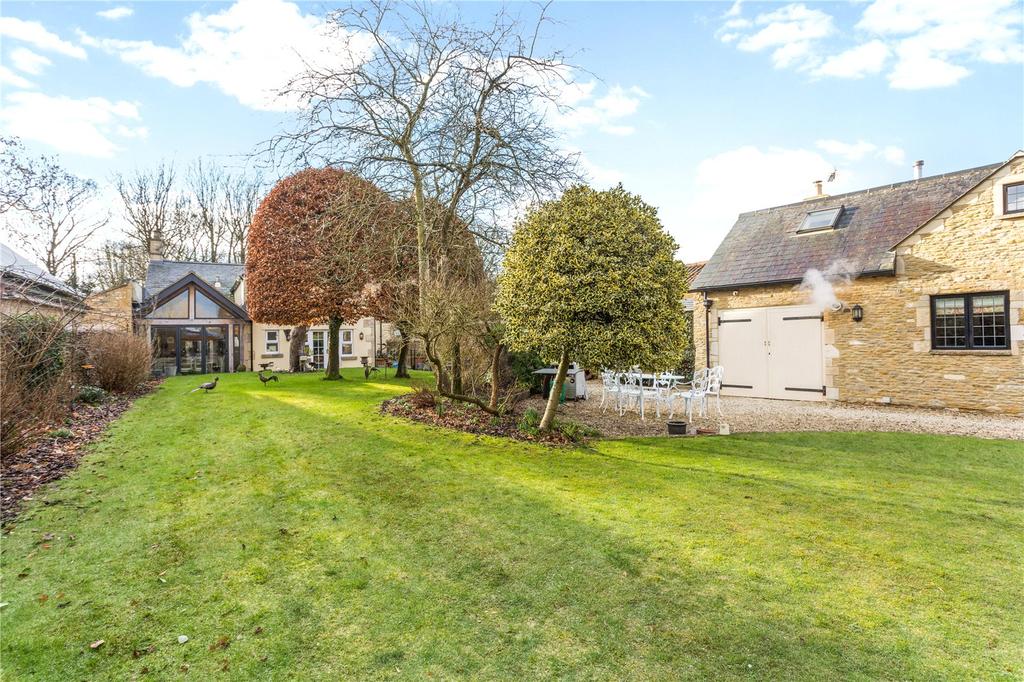 Upper Castle Combe, Chippenham, Wiltshire, SN14 6 bed detached house