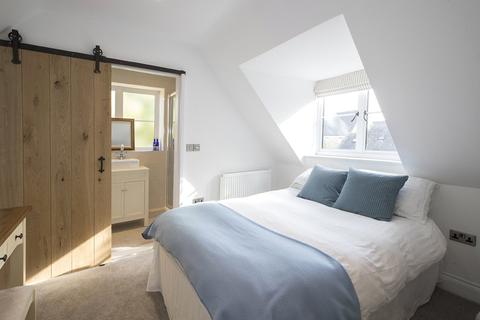 The Old Coach House High Street, Chipping Campden, GL55 6HB