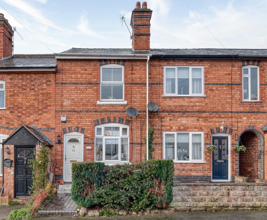 Carlyle Road, Aston Fields, Bromsgrove, B60 2PJ 3 bed terraced house