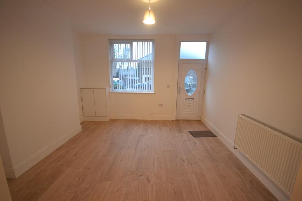 Crossley Road, Thatto Heath, St Helens 2 bed terraced house £600 pcm