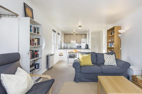68 Leabank Square, London, E9 5LR