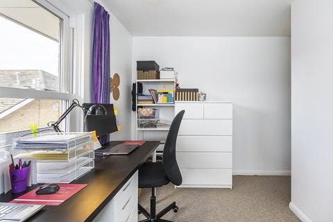68 Leabank Square, London, E9 5LR