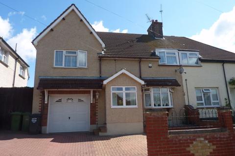 8 Ridgeway, Dartford, DA2 7JW