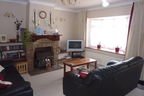 8 Ridgeway, Dartford, DA2 7JW