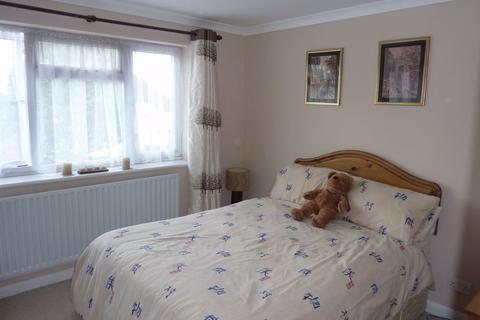 8 Ridgeway, Dartford, DA2 7JW