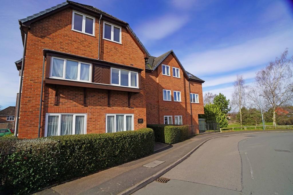 Montgomery Road, Whitnash 2 bed apartment £196,000