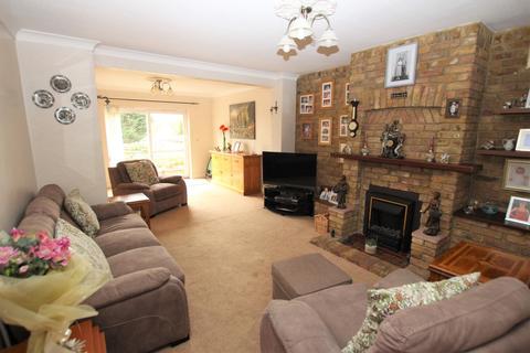39 Hall Place Crescent, Bexley, DA5 1PP