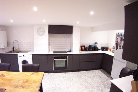 23 Argie Road, Leeds, LS4 2RD