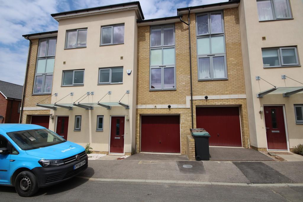 Hindmarsh Crescent, Springhead Park, Northfleet, Kent 4 bed terraced