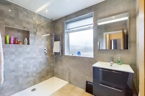87 North View, Pinner, HA5 1PX