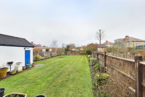 87 North View, Pinner, HA5 1PX