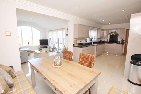 14 Church View, Tetney, Grimsby, DN36 5JS