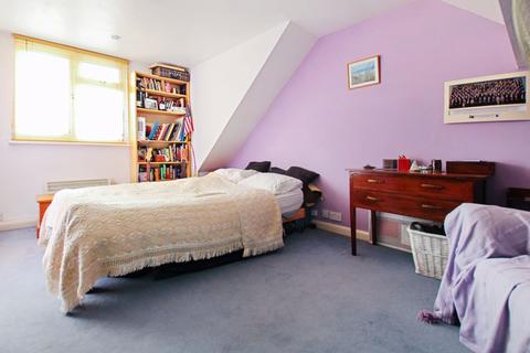 12 Salisbury Road, Bexley, DA5 3QE