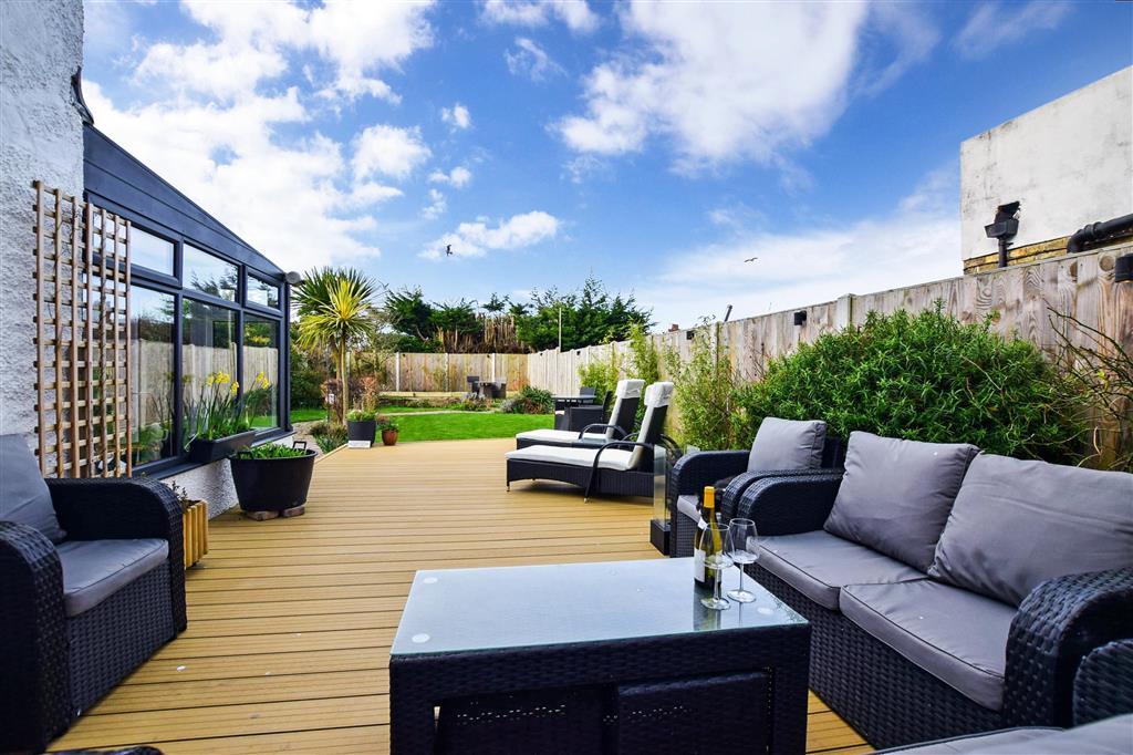 Patio / Decking