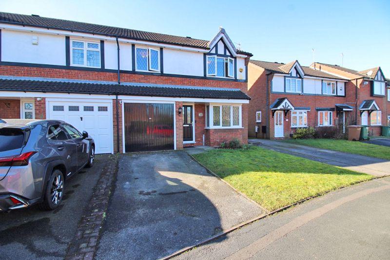 Gleneagles Road, Bloxwich, Walsall 3 bed semidetached house £239,950