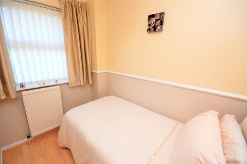 3 Abbeydale Mount, Leeds, LS5 3RA