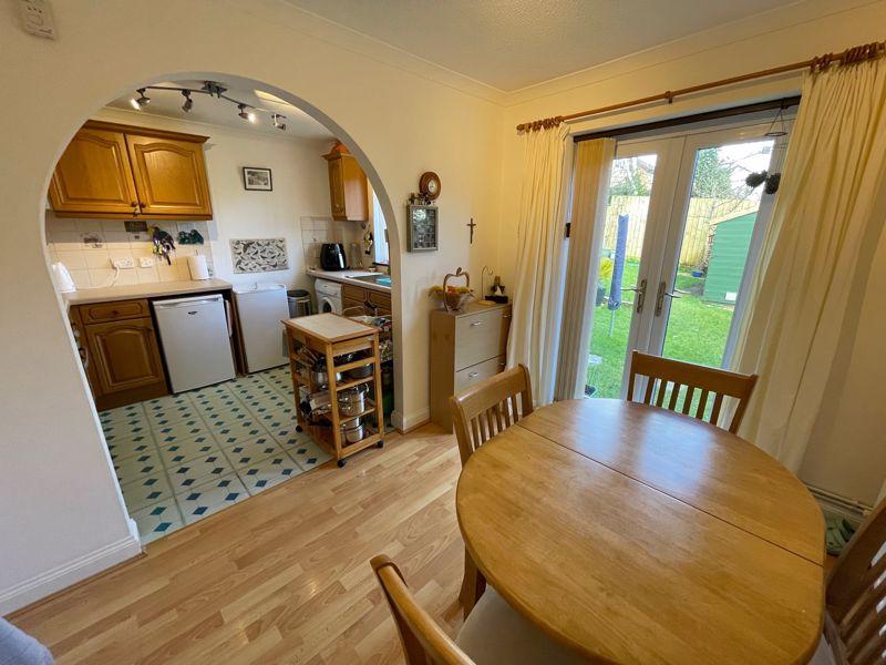 Kitchen / Dining...
