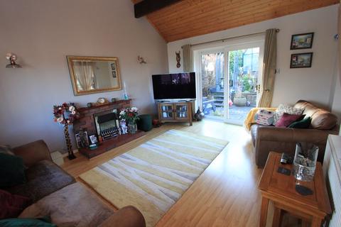 27 Bryn Castell, Abergele, LL22 8QA