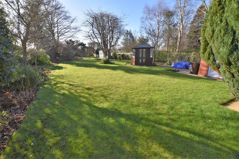 Moreton Road, Upton 4 bed detached house £535,000