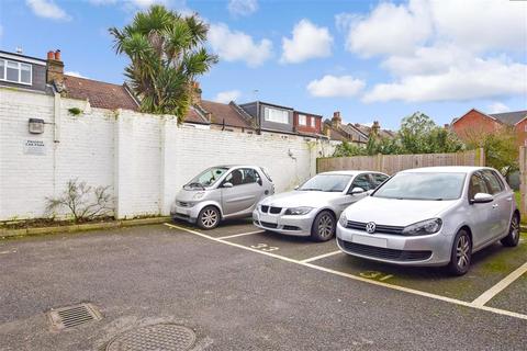 21 Lulworth Crescent, Mitcham, CR4 3RB