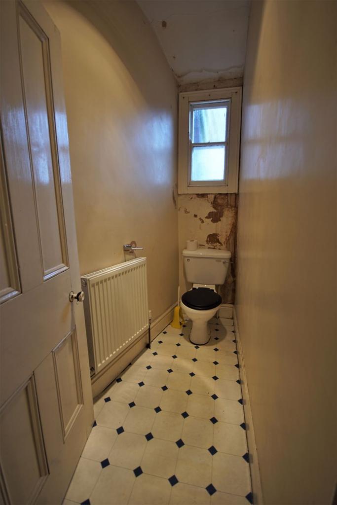 Separate WC