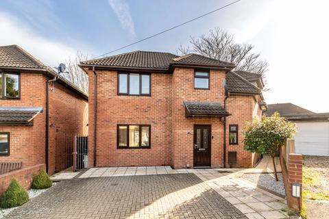 23 Daleside Close, Orpington, BR6 6ED