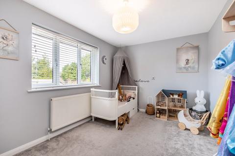 23 Daleside Close, Orpington, BR6 6ED
