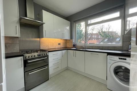 2 bedroom flat to rent, Garrick Court, Garrick Drive, Hendon