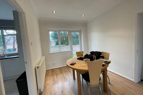 2 bedroom flat to rent, Garrick Court, Garrick Drive, Hendon