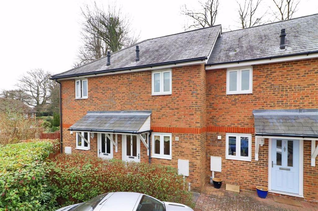 Sandhurst Road, Tunbridge Wells, Kent 1 bed terraced house £250,000