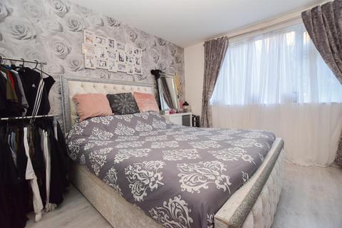 42 Firle Close, Hastings, TN35 5ET