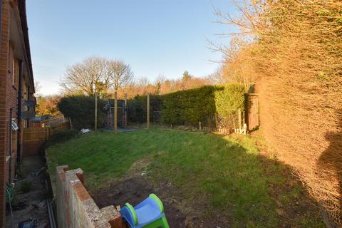 42 Firle Close, Hastings, TN35 5ET