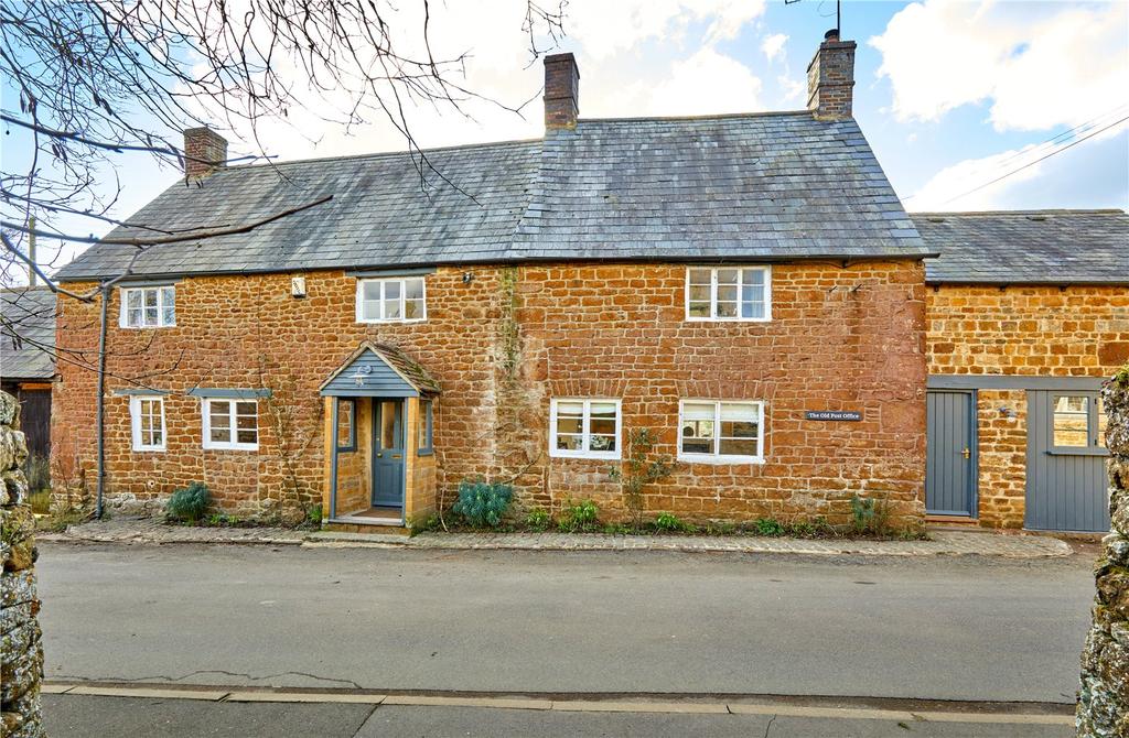 Wigginton, Banbury, Oxfordshire, OX15 5 bed detached house £1,300,000