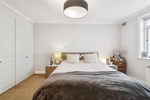 1 bedroom apartment to rent, Gloucester Terrace, London, W2