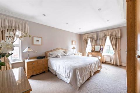 5 Althorp Close, Barnet, EN5 2AY