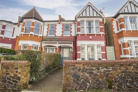 38 Radcliffe Road, London, N21 2SE