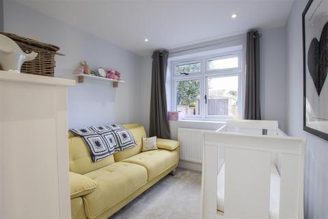 38 Radcliffe Road, London, N21 2SE