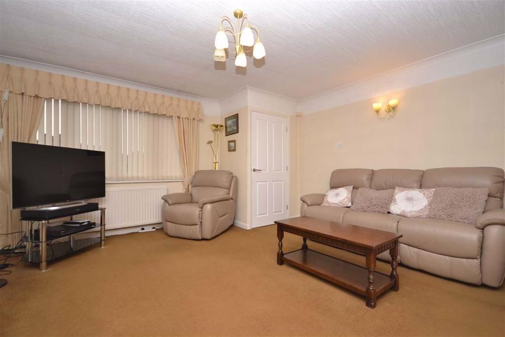 Lounge second view