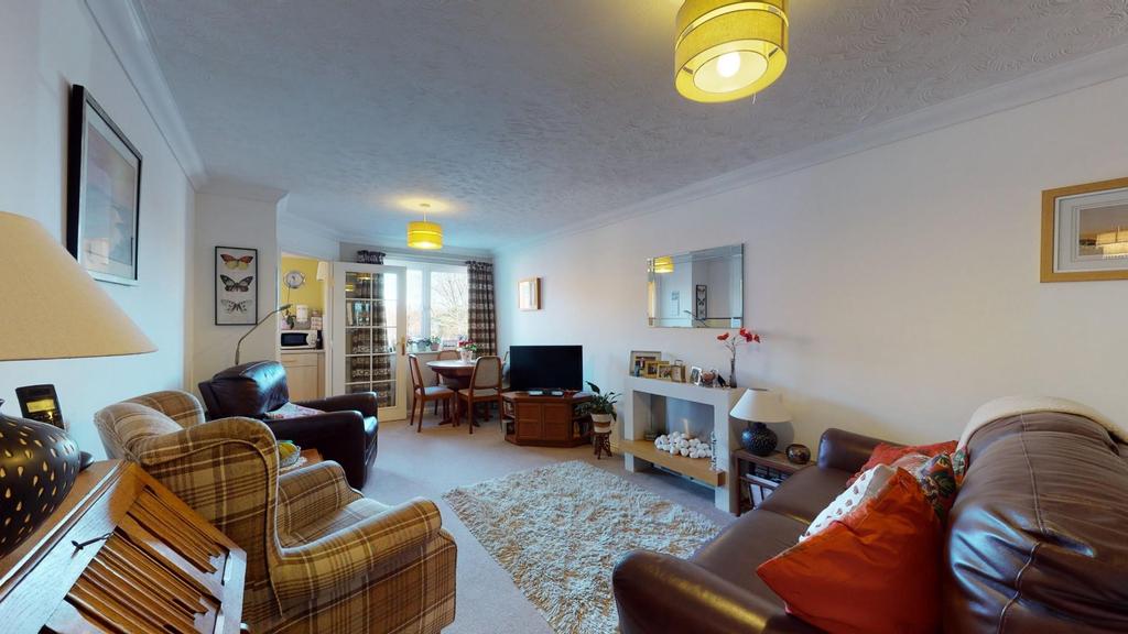 Laleham Gardens, Margate 2 bed flat £125,000