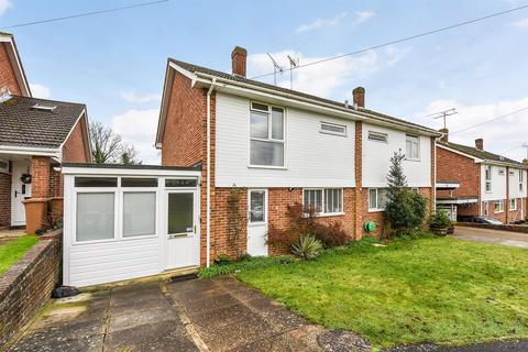 30 Beresford Close, Andover, SP10 2HN