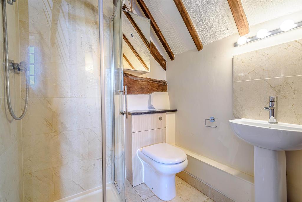 8453516-interior16.jpg