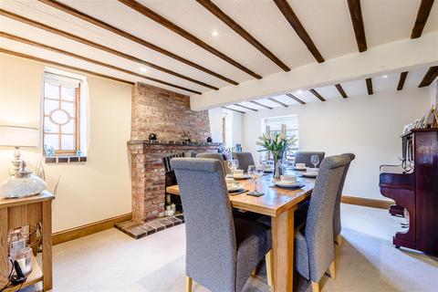 Barn 2 Lea End Lane, Hopwood, Birmingham, B48 7AY