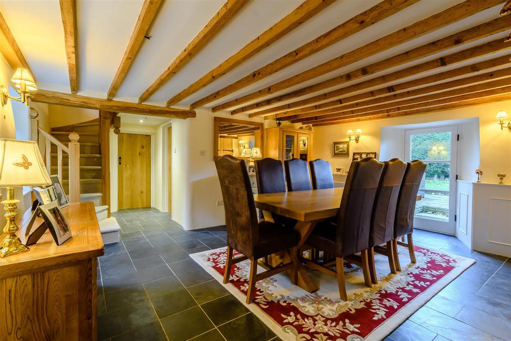 8442061-interior33.jpg