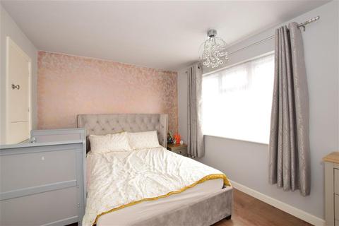 4 Landermere, Basildon, SS14 2DL