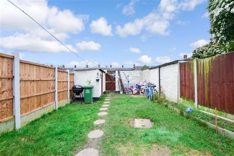 4 Landermere, Basildon, SS14 2DL